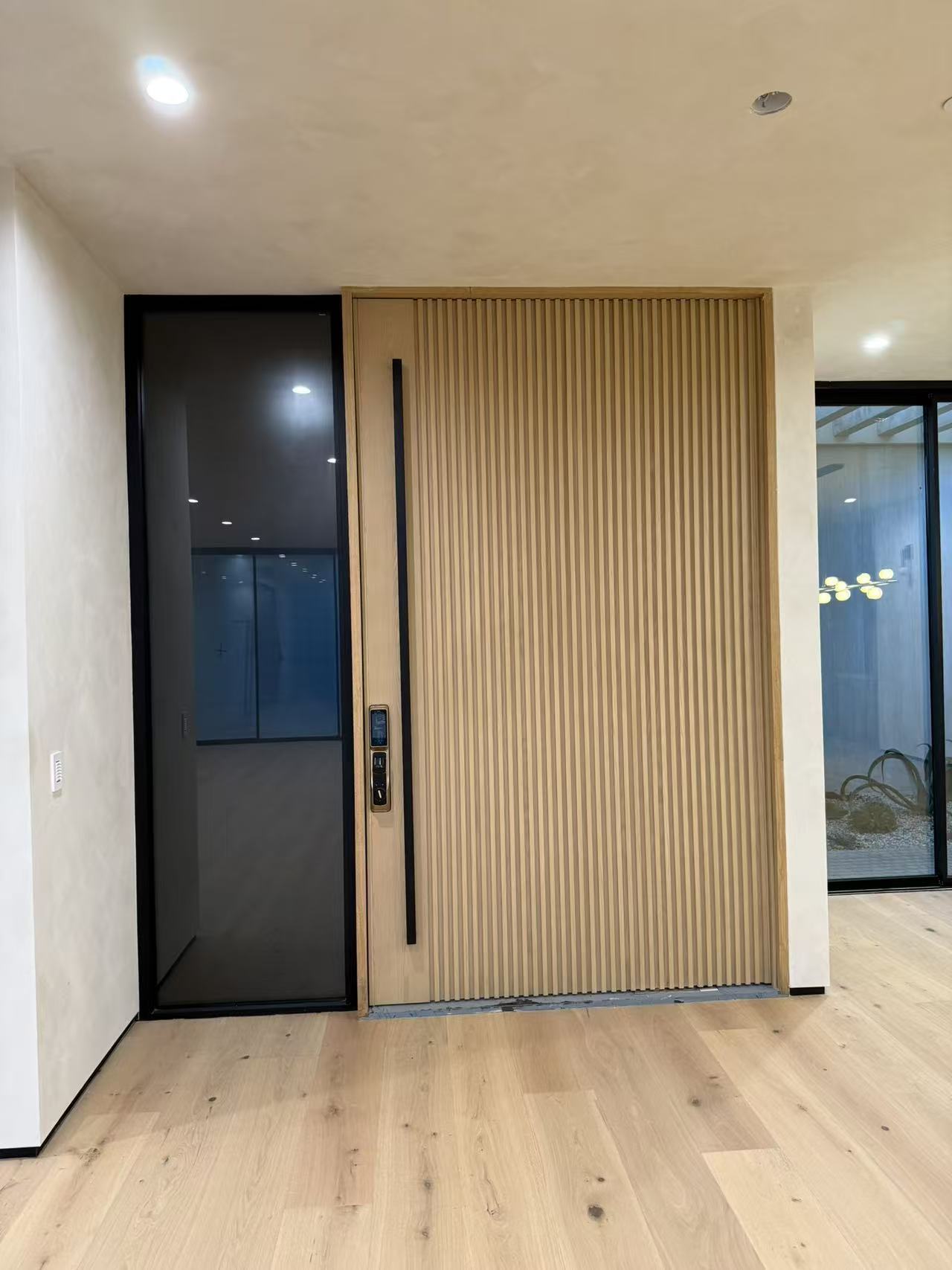 Modern single-family residence — project photo