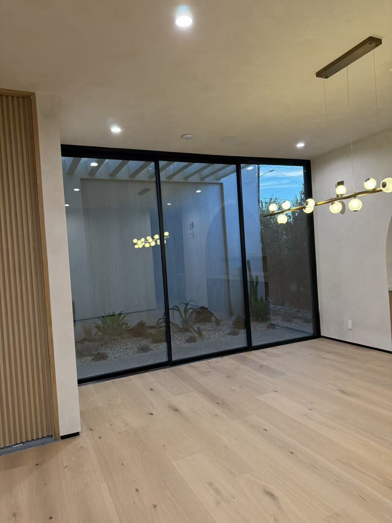 Modern single-family residence — project photo