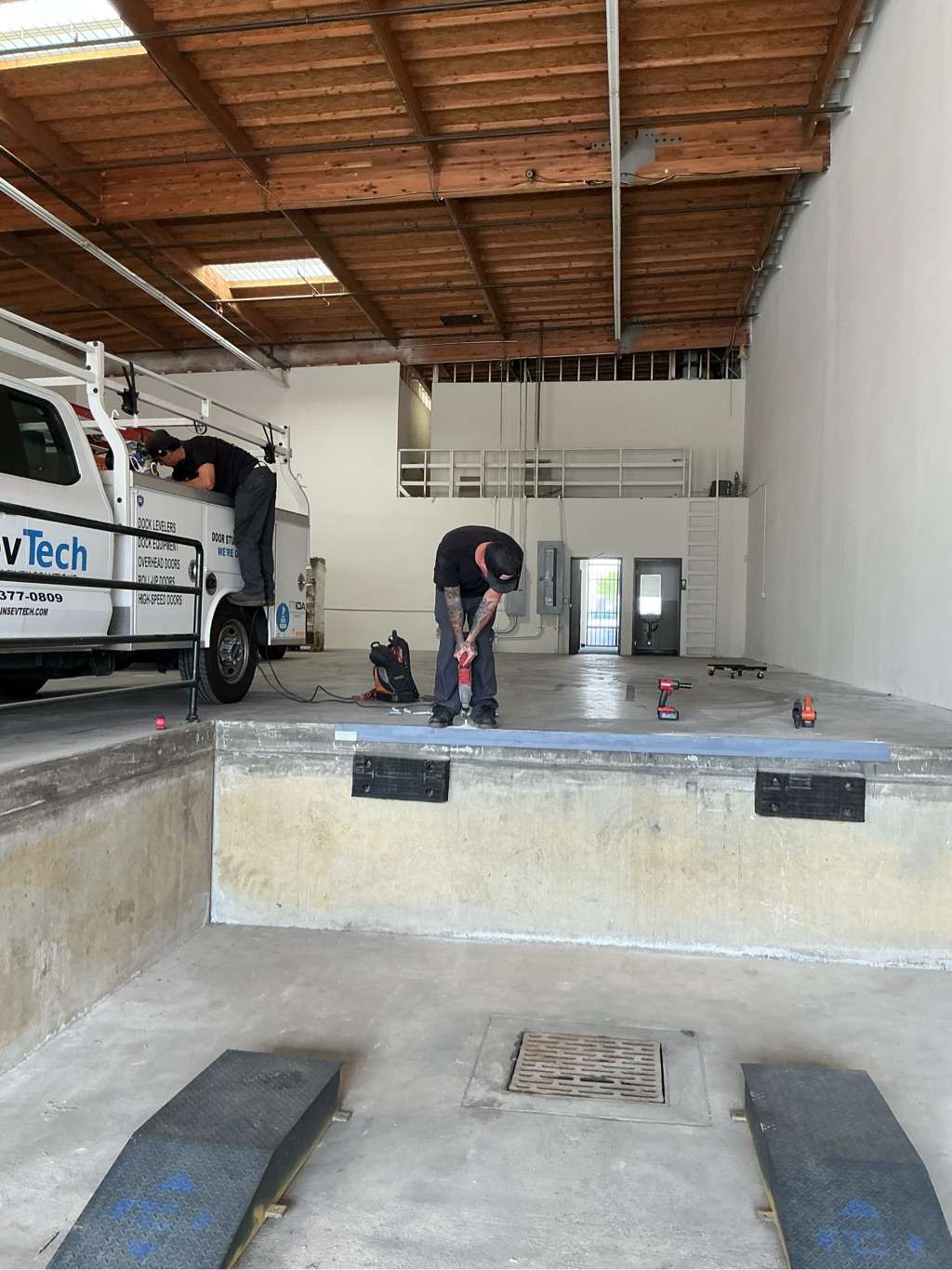 Dock leveler replacement for a 3PL warehouse — project photo